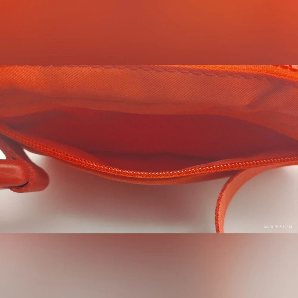 New Lululemon Red Everywhere Belt Bag BNWOT - Picture 6 of 6